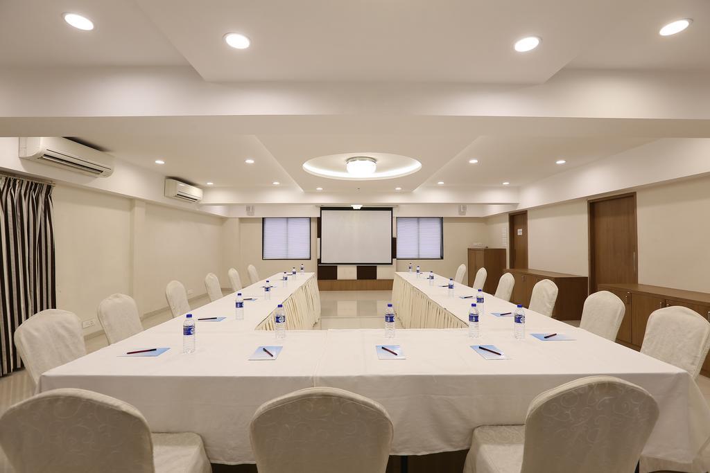 Hotel Silver Inn Mumbai Kültér fotó