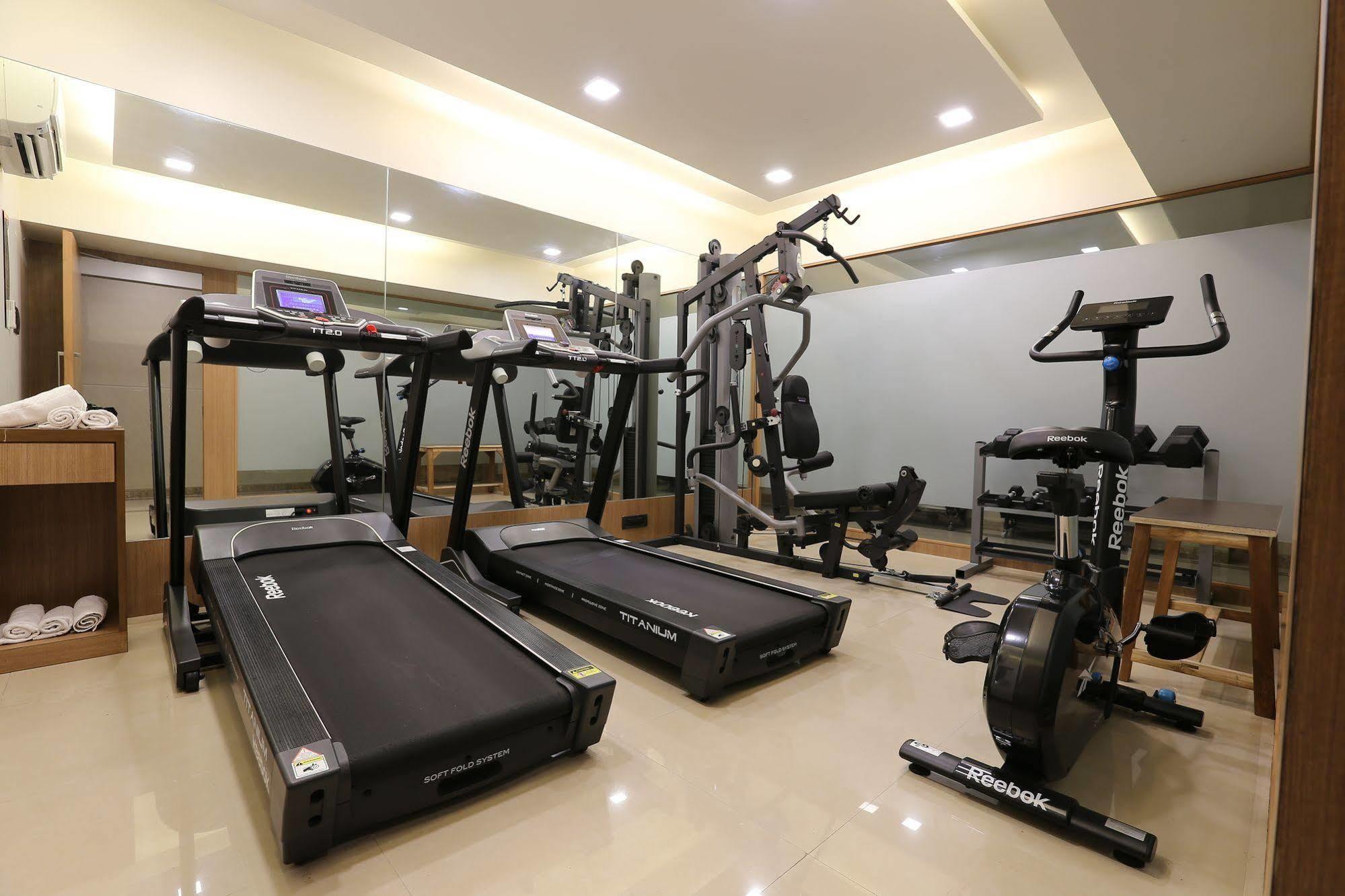 Hotel Silver Inn Mumbai Kültér fotó